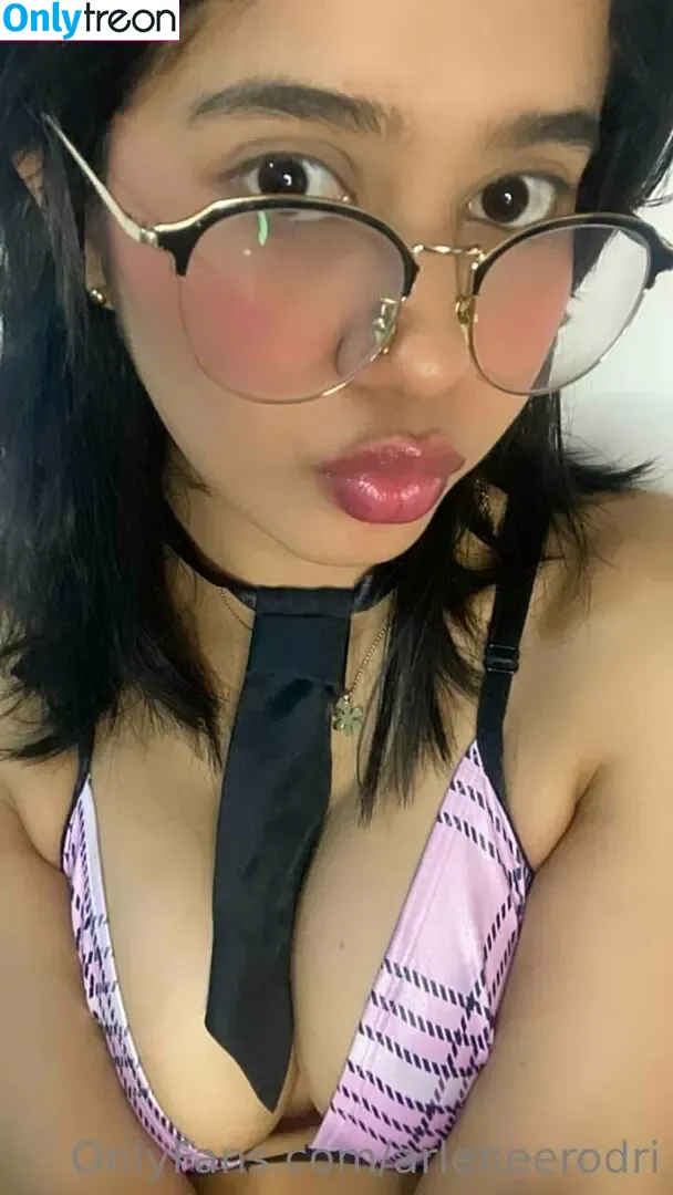 arleneerodri nude photo #0030 (mommyof3_amc)