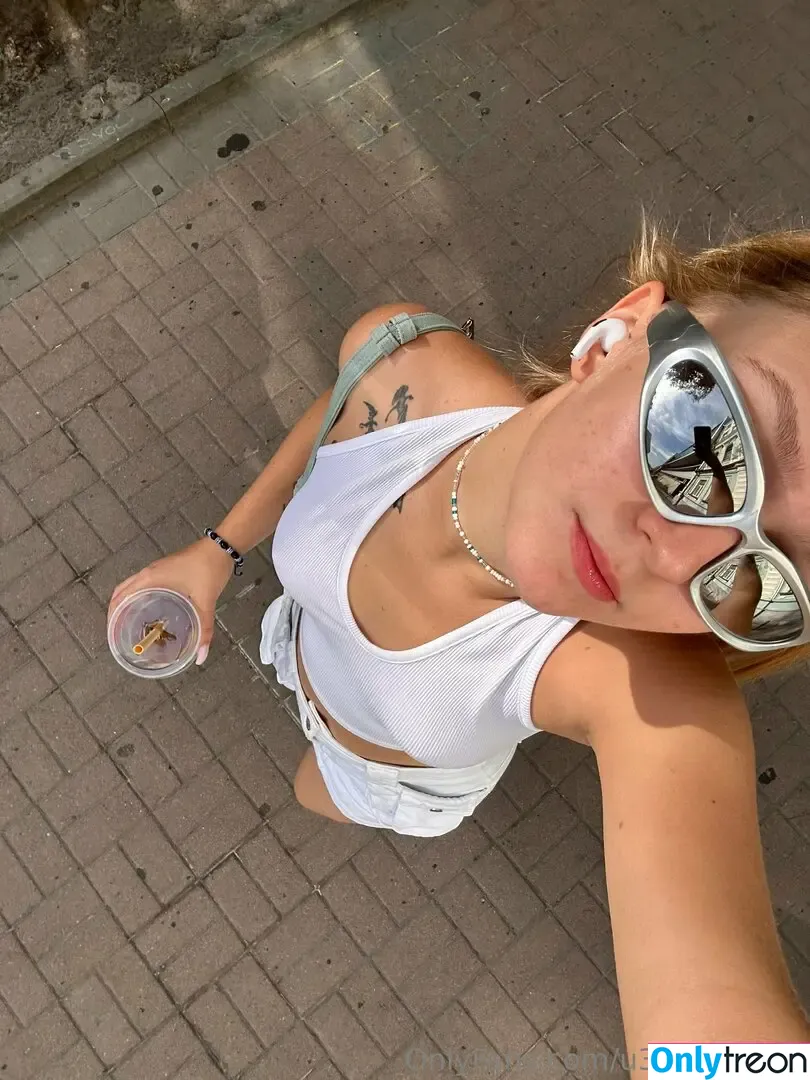 arniluck nude photo #0016 (arnlucky)
