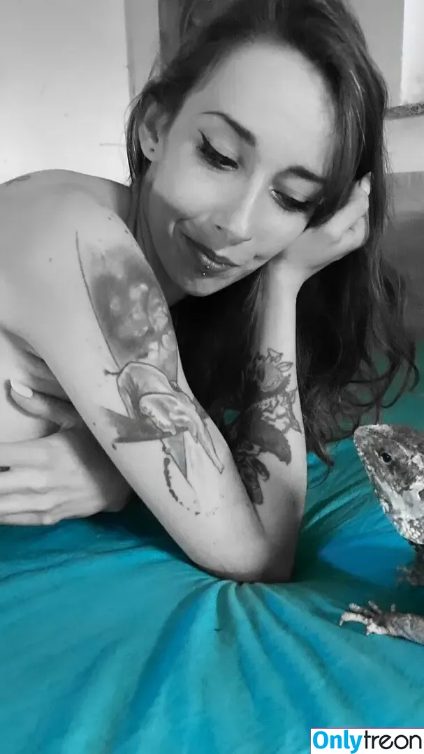 artnvenom nude photo #0142 (artnvenom)