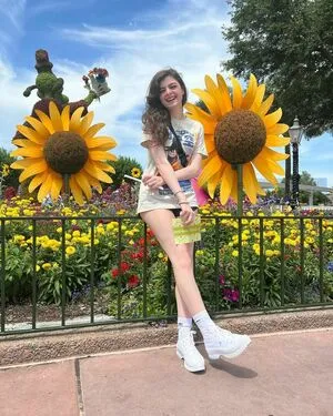 Aruuu /  / DeputyARUUU / malachitexd nude photo #0225