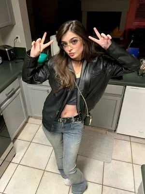 Aruuu /  / DeputyARUUU / malachitexd nude photo #0475