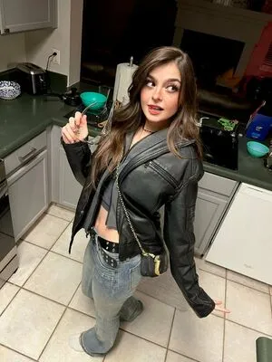 Aruuu /  / DeputyARUUU / malachitexd nude photo #0476