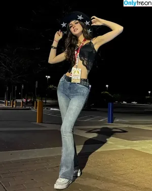 Aruuu /  / DeputyARUUU / malachitexd nude photo #0555
