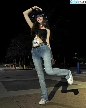 Aruuu /  / DeputyARUUU / malachitexd nude photo #0557