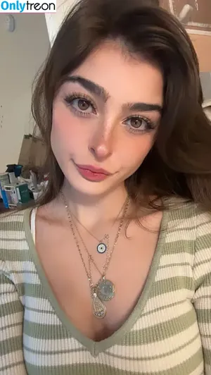 Aruuu /  / DeputyARUUU / malachitexd nude photo #0954