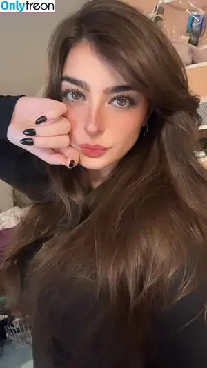 Aruuu /  / DeputyARUUU / malachitexd nude photo #0959