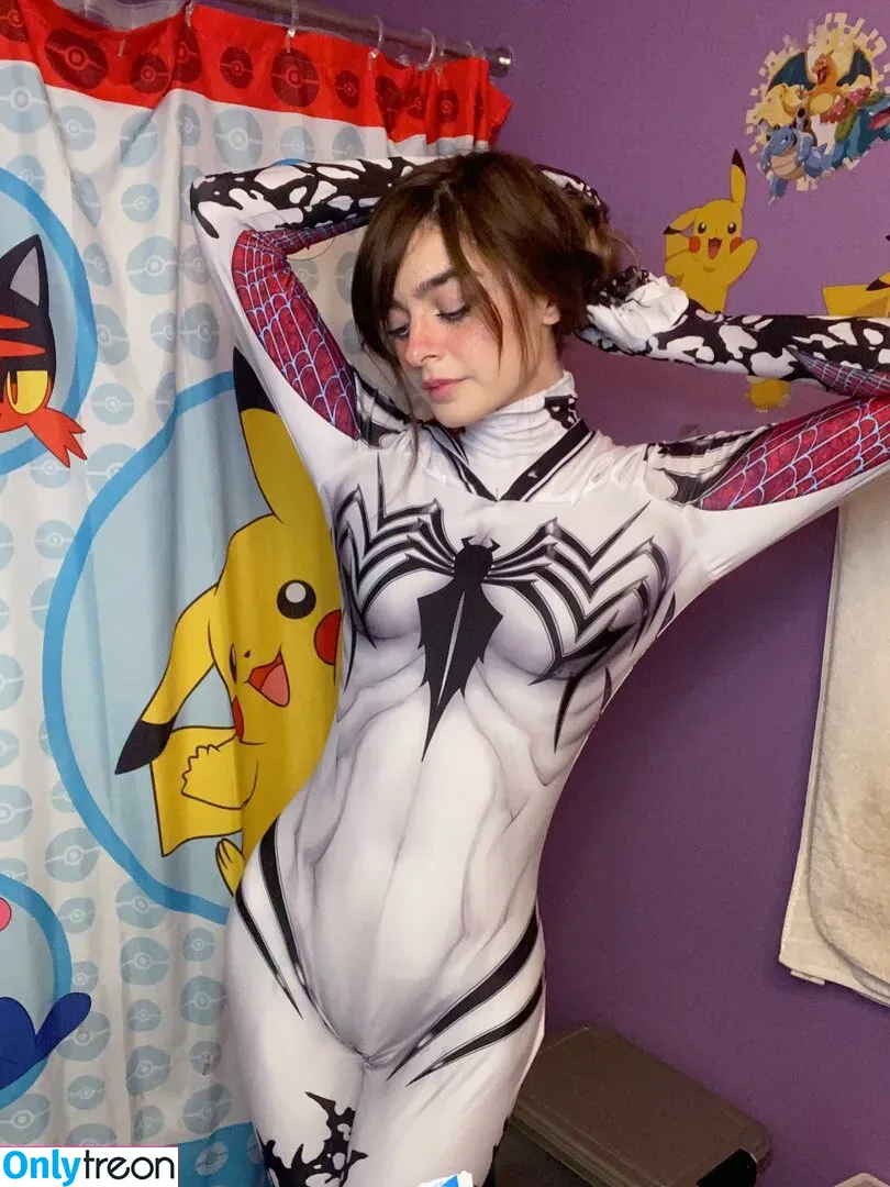 Aruuu nude photo #0031 ( / DeputyARUUU / malachitexd)