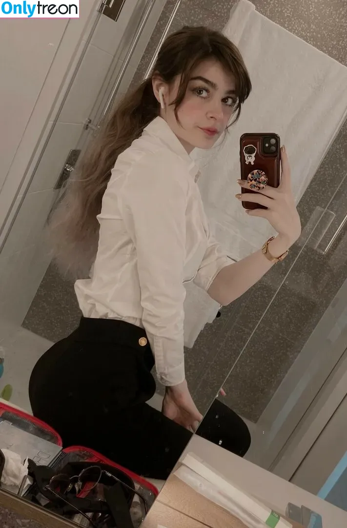Aruuu nude photo #0052 ( / DeputyARUUU / malachitexd)