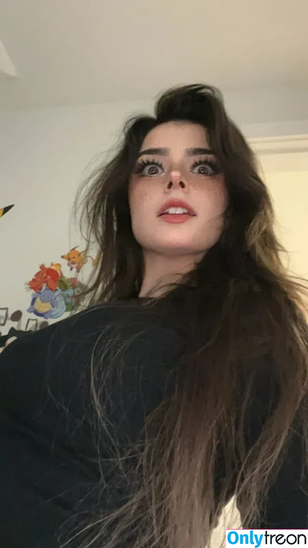 Aruuu nude photo #0089 ( / DeputyARUUU / malachitexd)