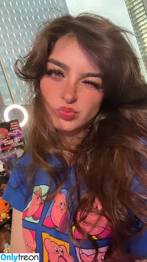 Aruuu nude photo #0265 ( / DeputyARUUU / malachitexd)