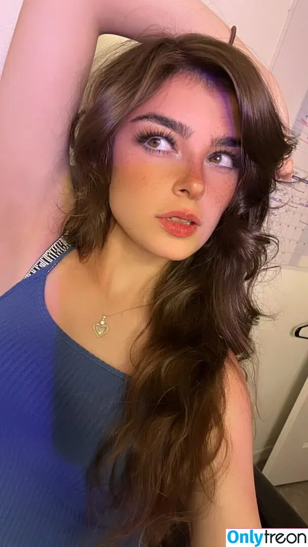 Aruuu nude photo #0285 ( / DeputyARUUU / malachitexd)