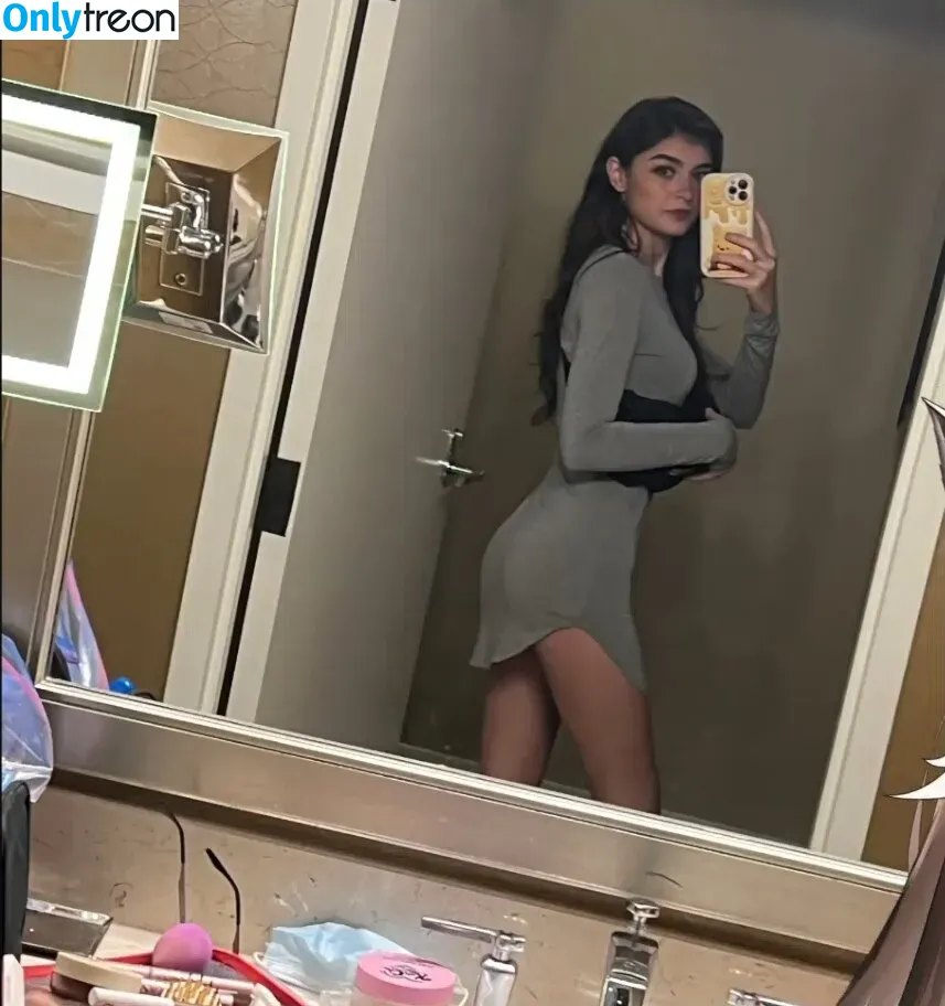 Aruuu nude photo #0323 ( / DeputyARUUU / malachitexd)