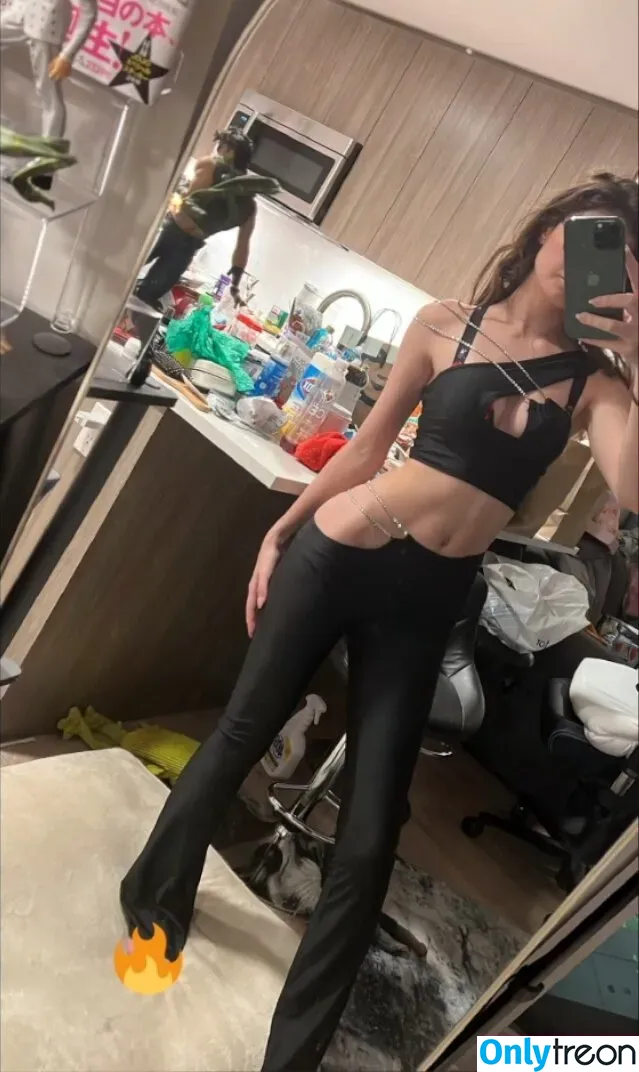 Aruuu nude photo #0335 ( / DeputyARUUU / malachitexd)