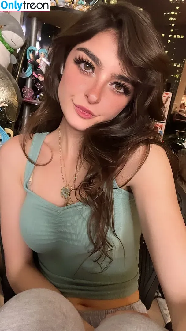 Aruuu nude photo #0348 ( / DeputyARUUU / malachitexd)