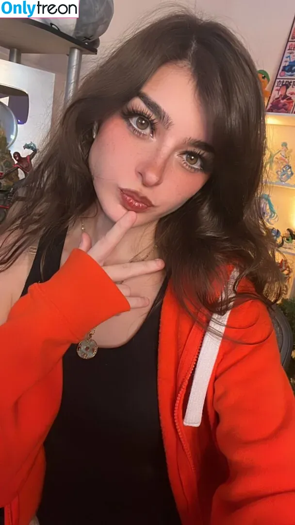 Aruuu nude photo #0438 ( / DeputyARUUU / malachitexd)