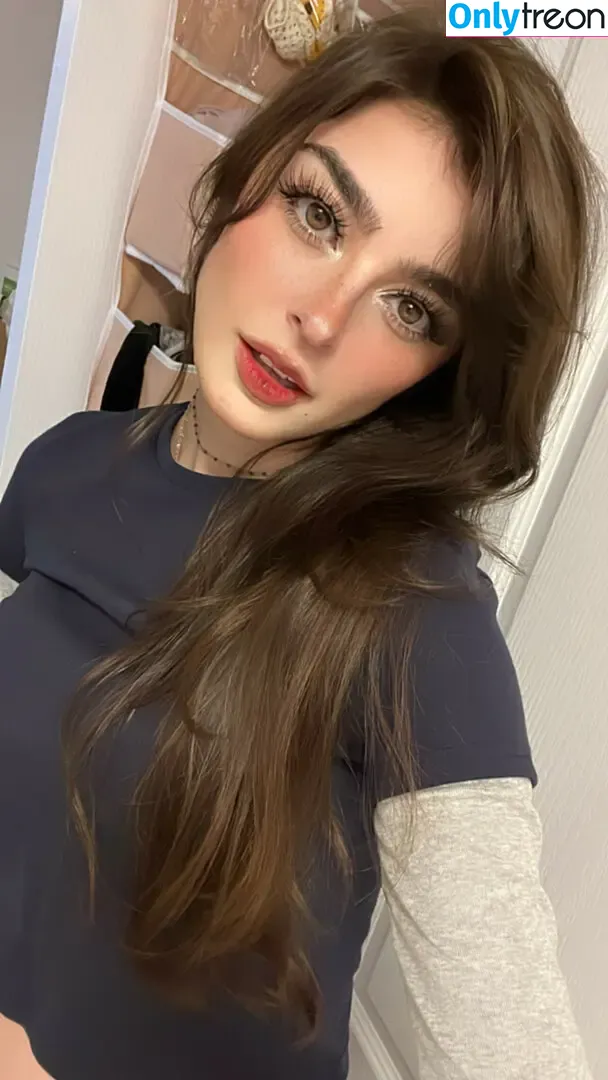 Aruuu nude photo #0577 ( / DeputyARUUU / malachitexd)
