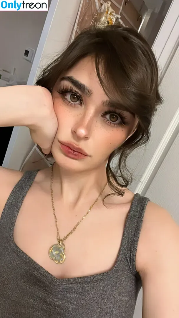 Aruuu nude photo #0590 ( / DeputyARUUU / malachitexd)
