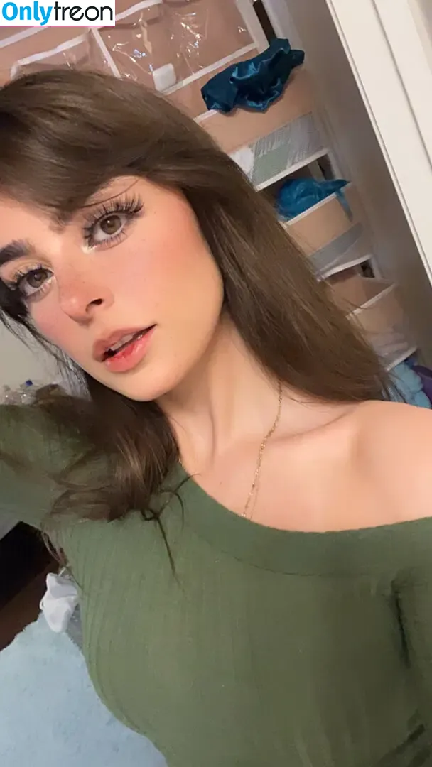 Aruuu nude photo #0659 ( / DeputyARUUU / malachitexd)