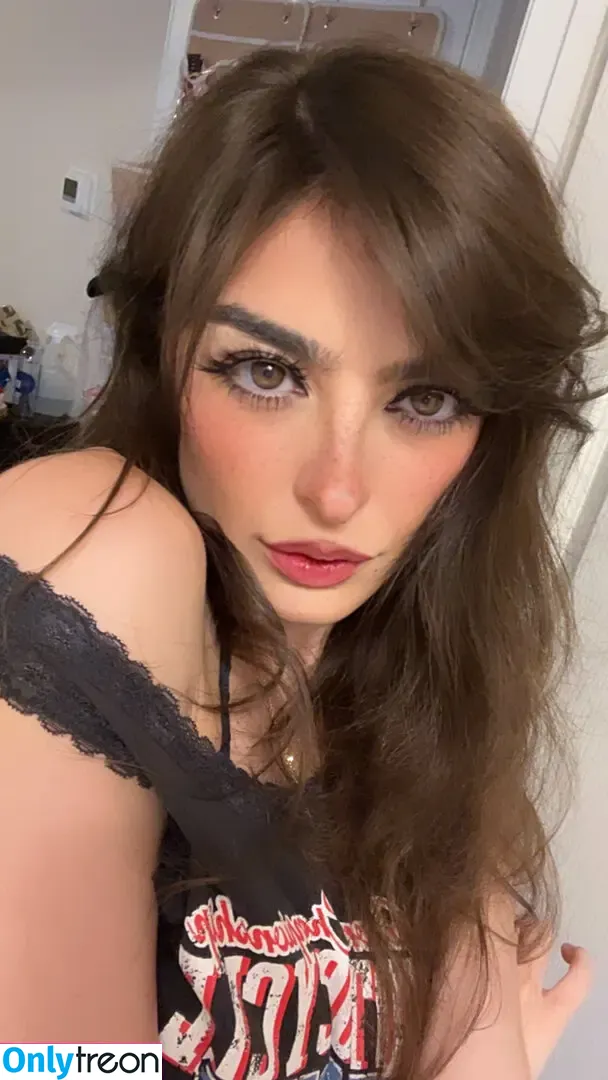 Aruuu nude photo #0664 ( / DeputyARUUU / malachitexd)