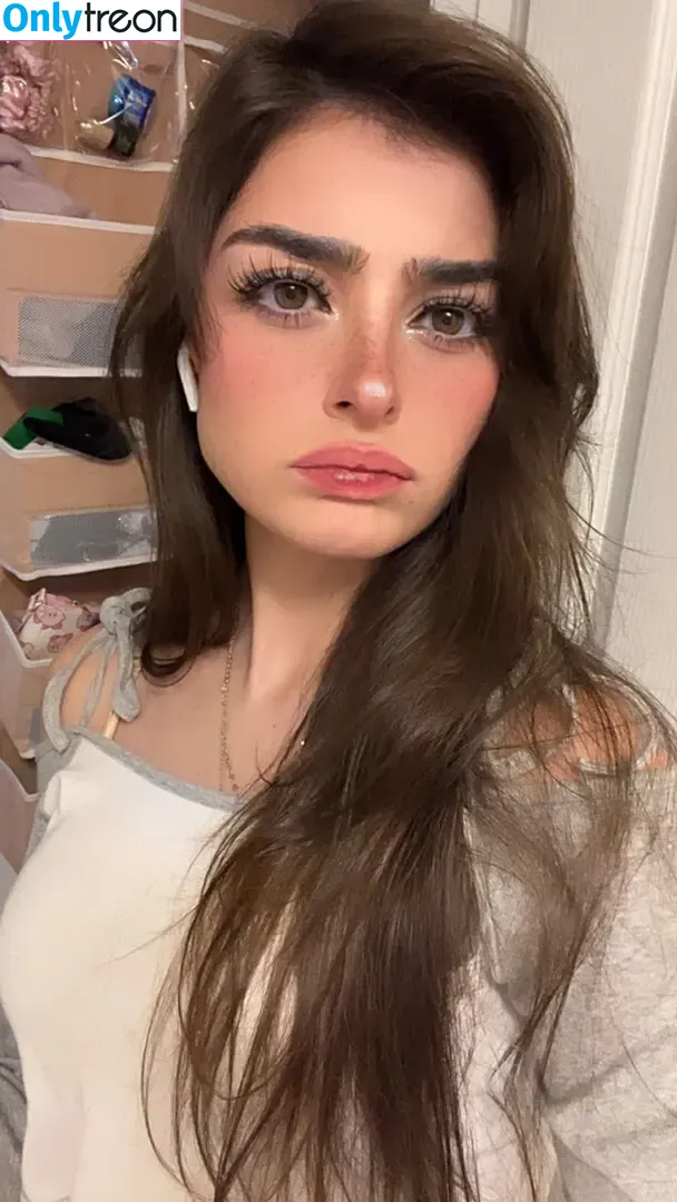 Aruuu nude photo #0684 ( / DeputyARUUU / malachitexd)