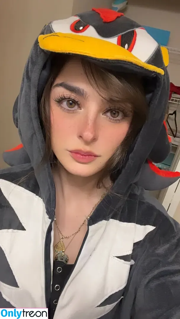 Aruuu nude photo #0759 ( / DeputyARUUU / malachitexd)