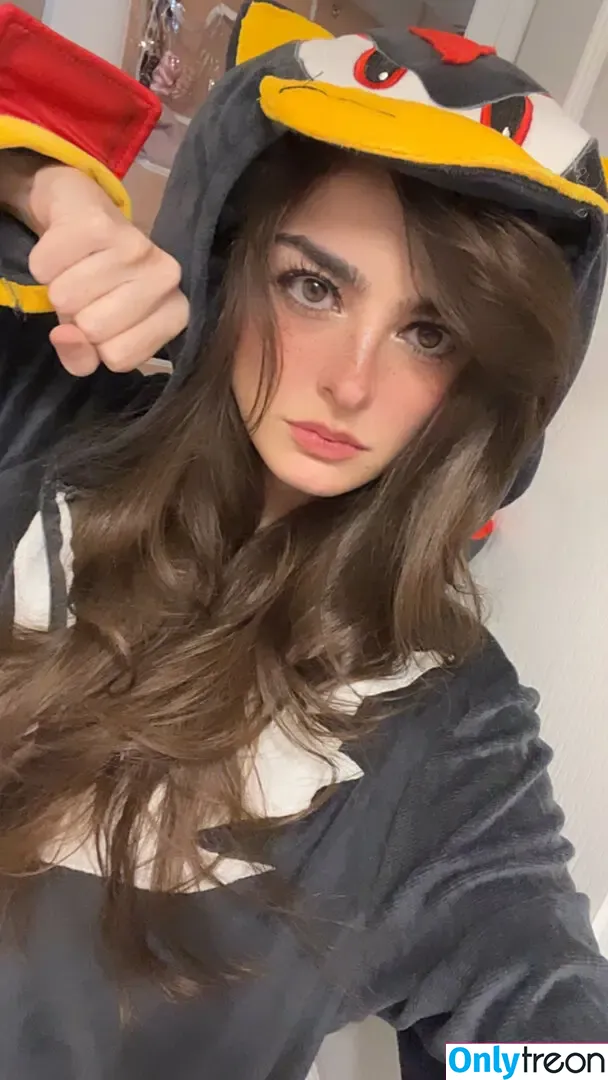 Aruuu nude photo #0760 ( / DeputyARUUU / malachitexd)