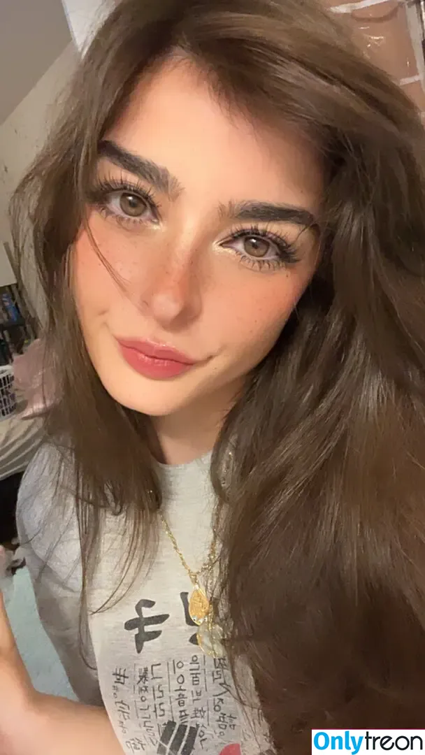 Aruuu nude photo #0943 ( / DeputyARUUU / malachitexd)
