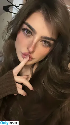 Aruuu /  / DeputyARUUU / malachitexd nude photo #1096