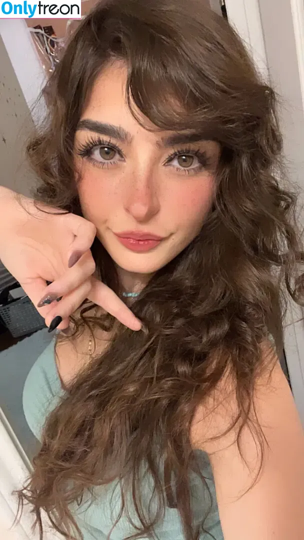 Aruuu nude photo #1054 ( / DeputyARUUU / malachitexd)