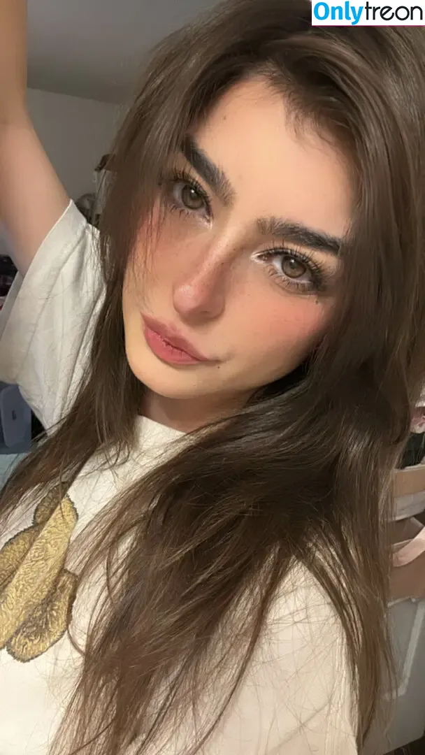 Aruuu nude photo #1117 ( / DeputyARUUU / malachitexd)