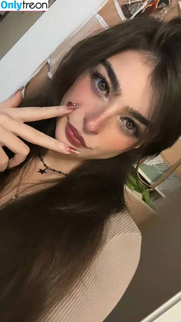 Aruuu nude photo #1160 ( / DeputyARUUU / malachitexd)