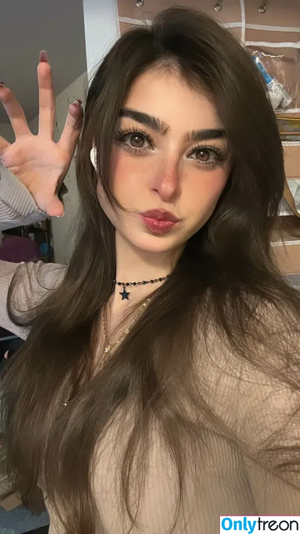 Aruuu nude photo #1161 ( / DeputyARUUU / malachitexd)