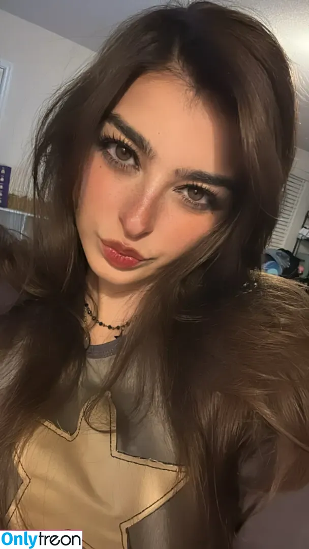 Aruuu nude photo #1232 ( / DeputyARUUU / malachitexd)