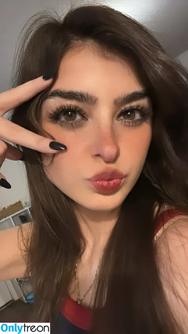 Aruuu nude photo #1234 ( / DeputyARUUU / malachitexd)