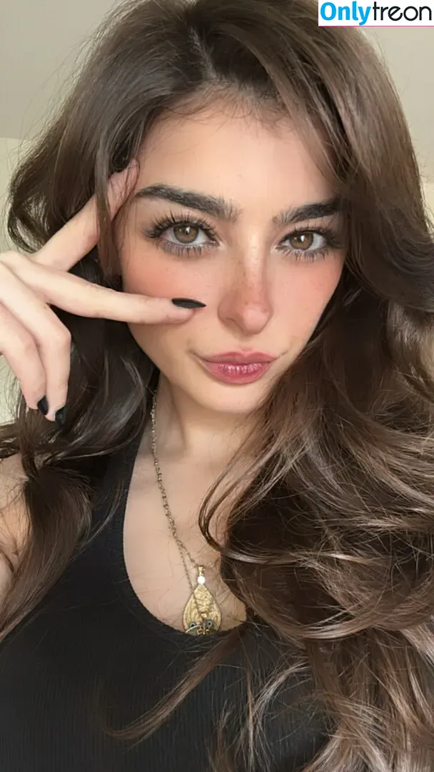 Aruuu nude photo #1239 ( / DeputyARUUU / malachitexd)