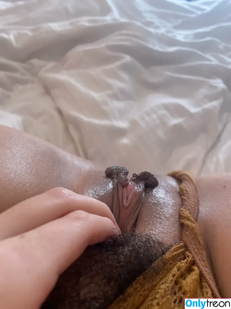 aruwba nude photo #0430 (Aruba Jasmine / juice_aruba)