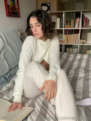 aryafaye / aryafaeofficial nude photo #0020