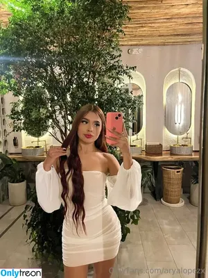 aryalopezx / aryalopezxo nude photo #0016