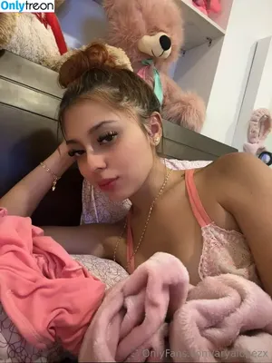 aryalopezx / aryalopezxo nude photo #0052