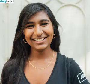 Ash Sarkar / ayocaesar nude photo #0010