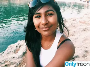 Ash Sarkar / ayocaesar nude photo #0017