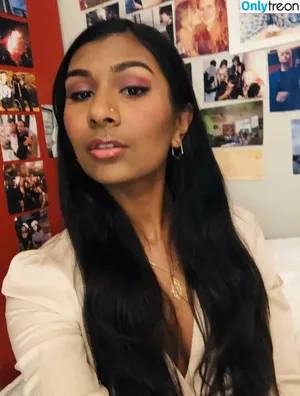 Ash Sarkar / ayocaesar nude photo #0034