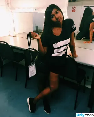 Ash Sarkar / ayocaesar nude photo #0042