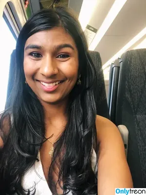 Ash Sarkar / ayocaesar nude photo #0052