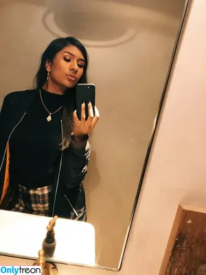 Ash Sarkar / ayocaesar nude photo #0053