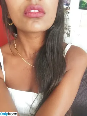 Ash Sarkar / ayocaesar nude photo #0057