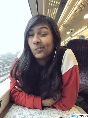 Ash Sarkar / ayocaesar nude photo #0077