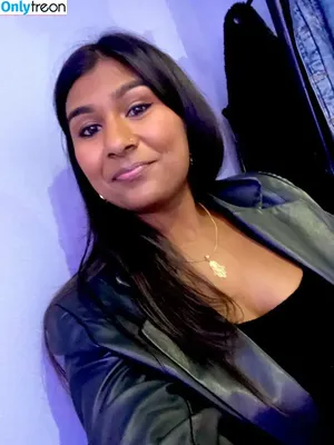 Ash Sarkar / ayocaesar nude photo #0086
