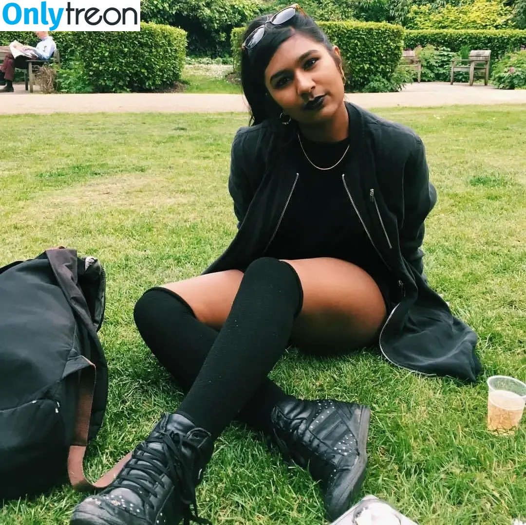 Ash Sarkar nude photo #0006 (ayocaesar)