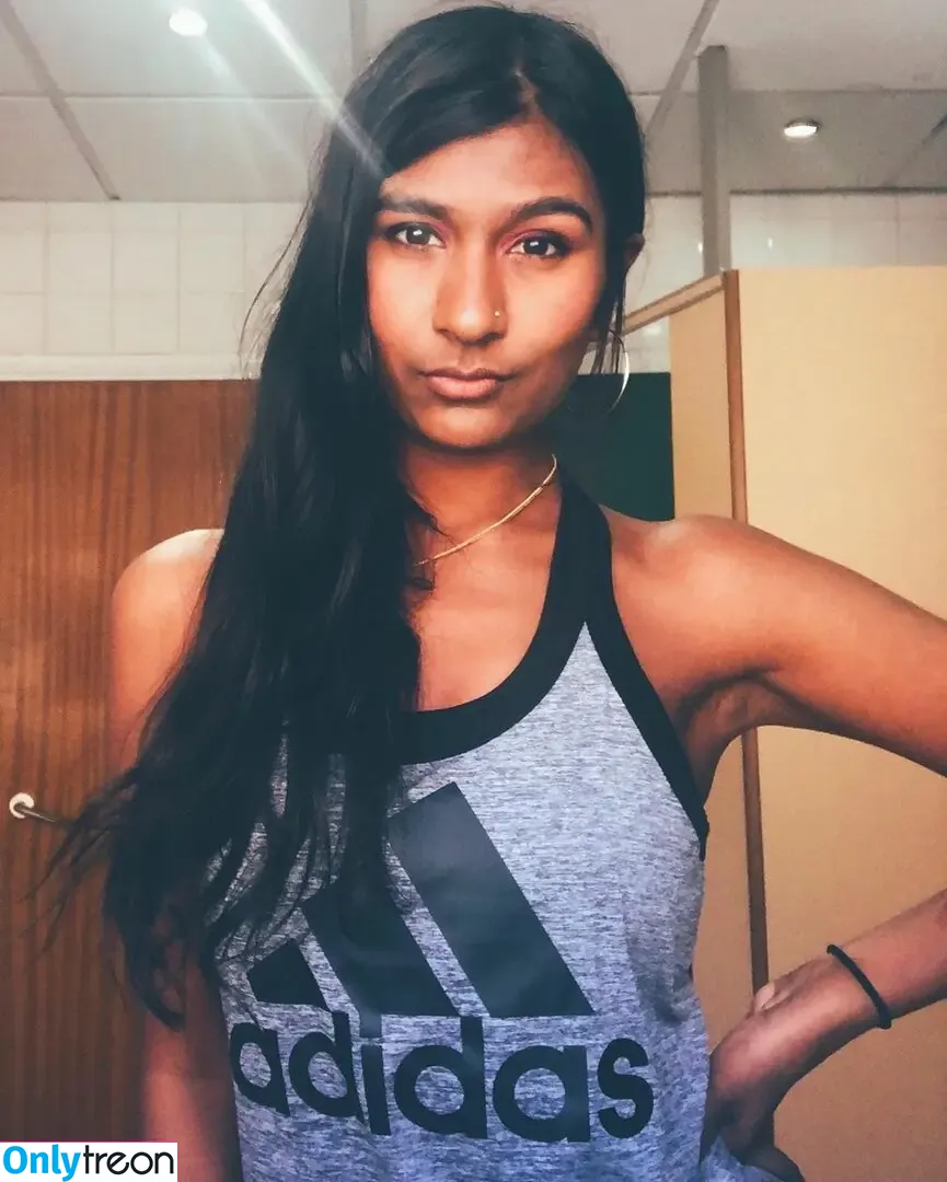 Ash Sarkar nude photo #0015 (ayocaesar)